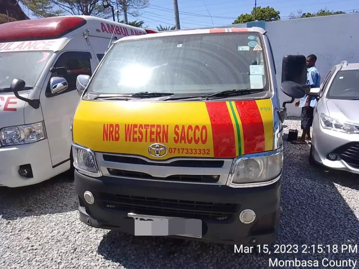 Toyota Hiace - 2013