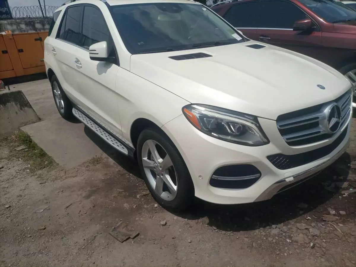 Mercedes-Benz GLE 350   - 2016