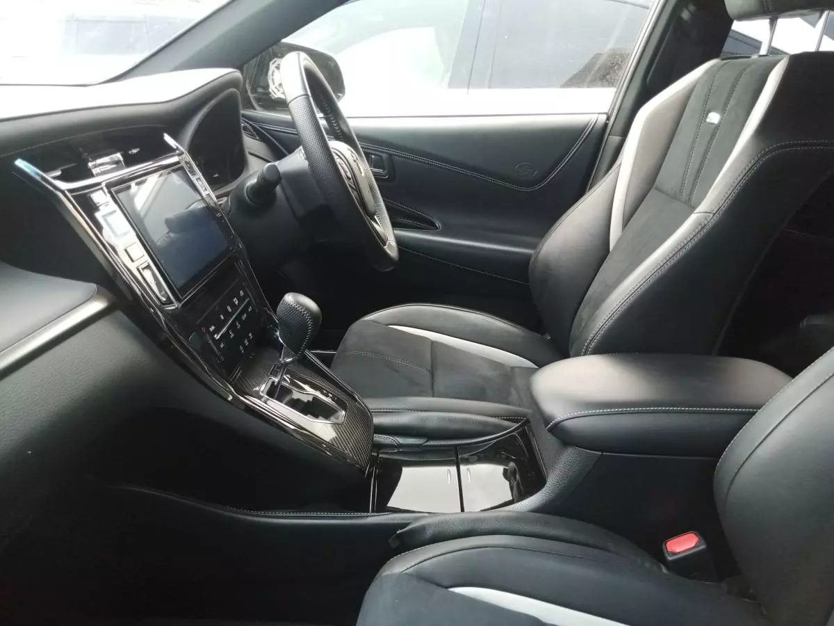 Toyota Harrier GS   - 2015