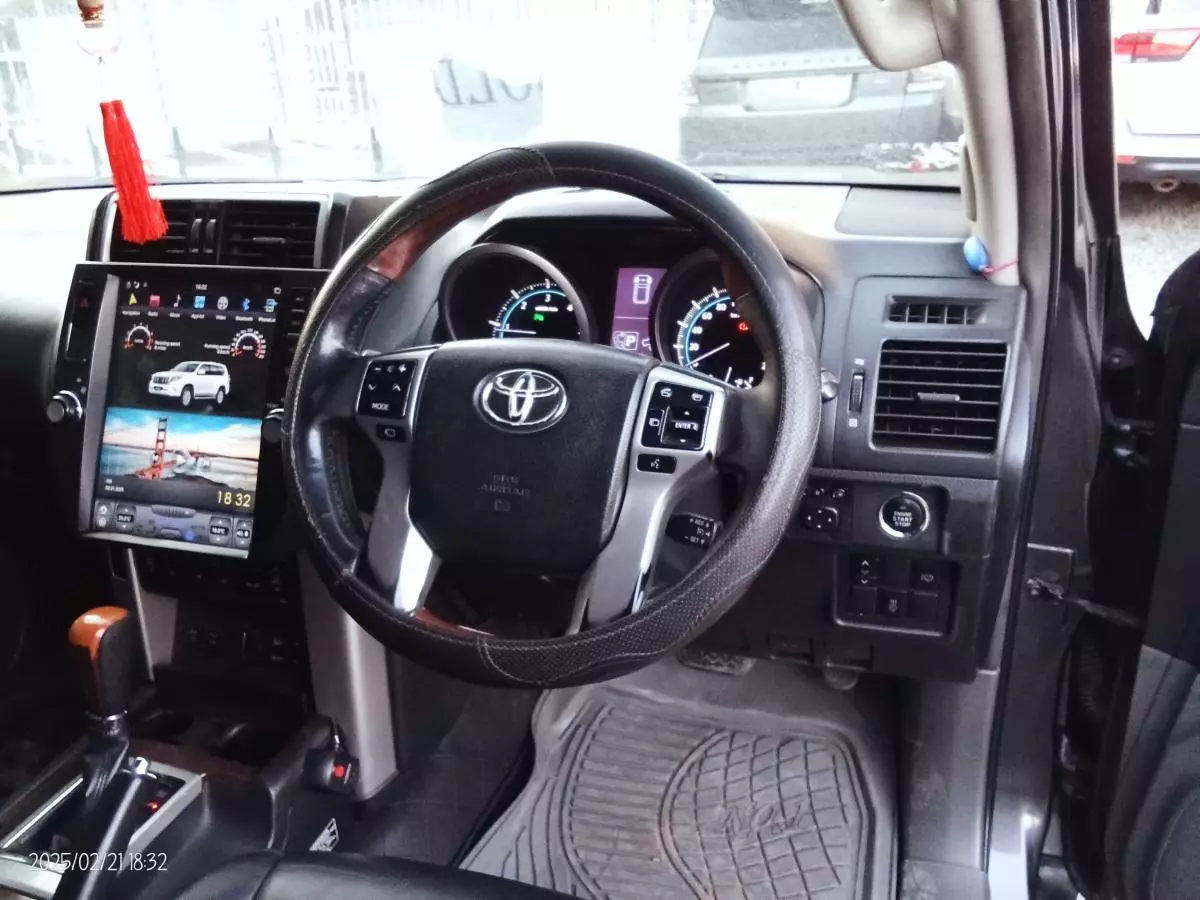 Toyota Land Cruiser Prado VX.L   - 2012