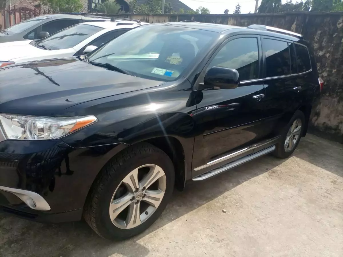Toyota Highlander - 2012