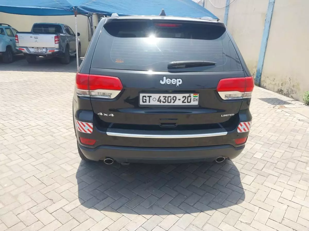 Jeep Grand Cherokee - 2017