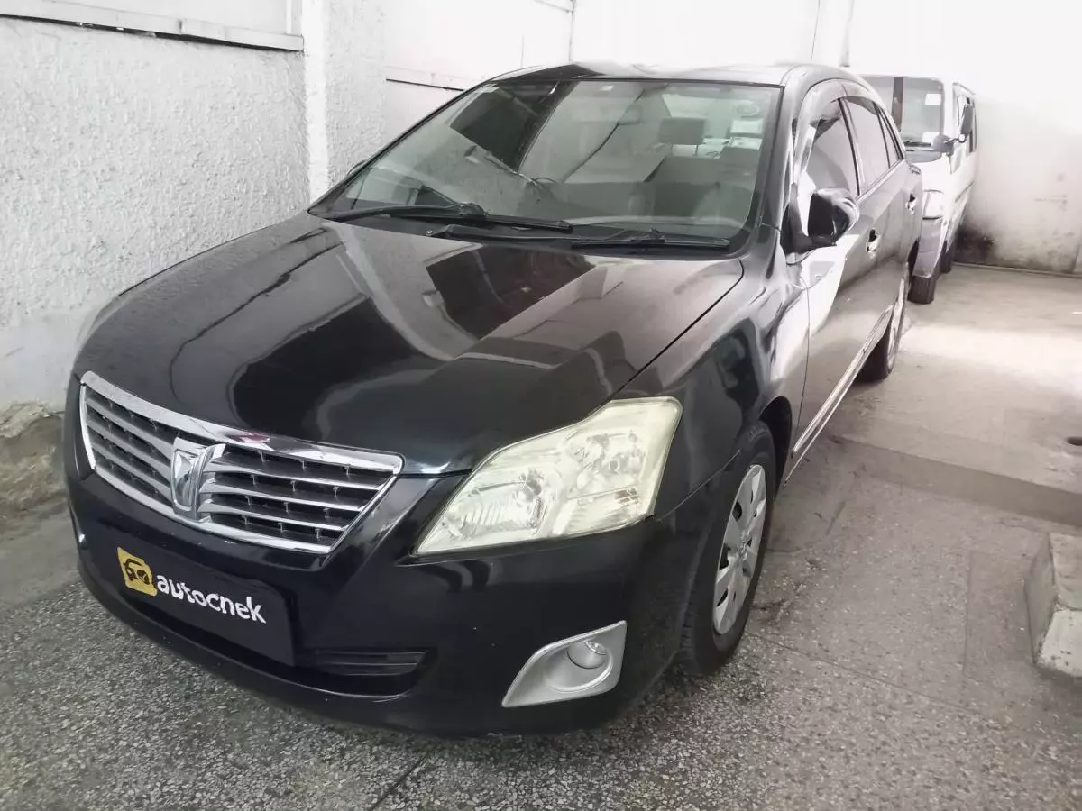 Toyota Premio  - 2012
