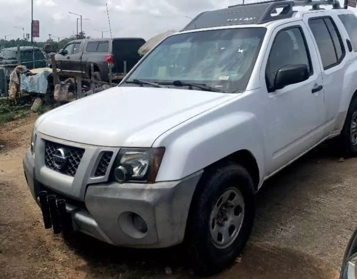 Nissan Xterra   - 2010