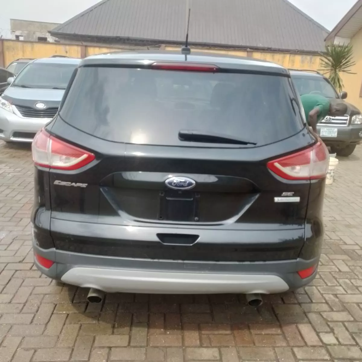 Ford Escape   - 2014