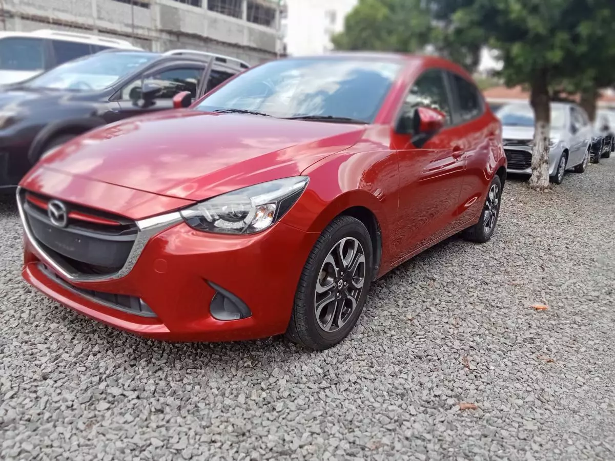 Mazda Demio   - 2017