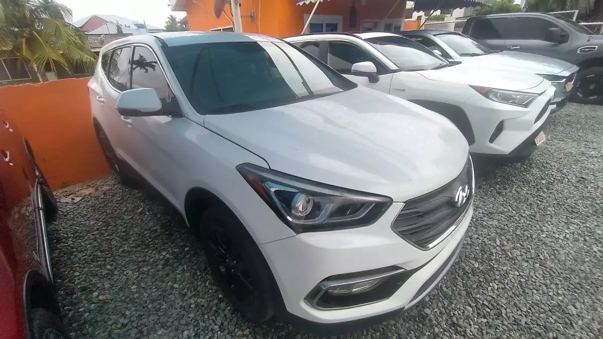 Hyundai Santa Fe - 2015