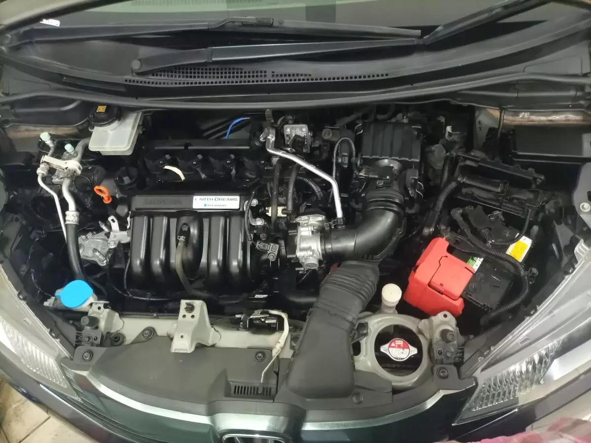 Honda Fit Hybrid  - 2015