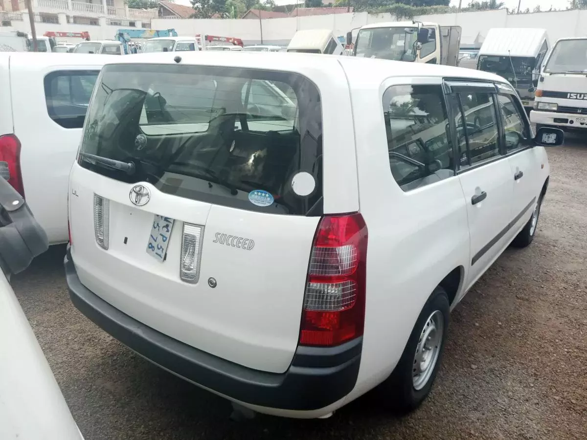 Toyota Probox  - 2014