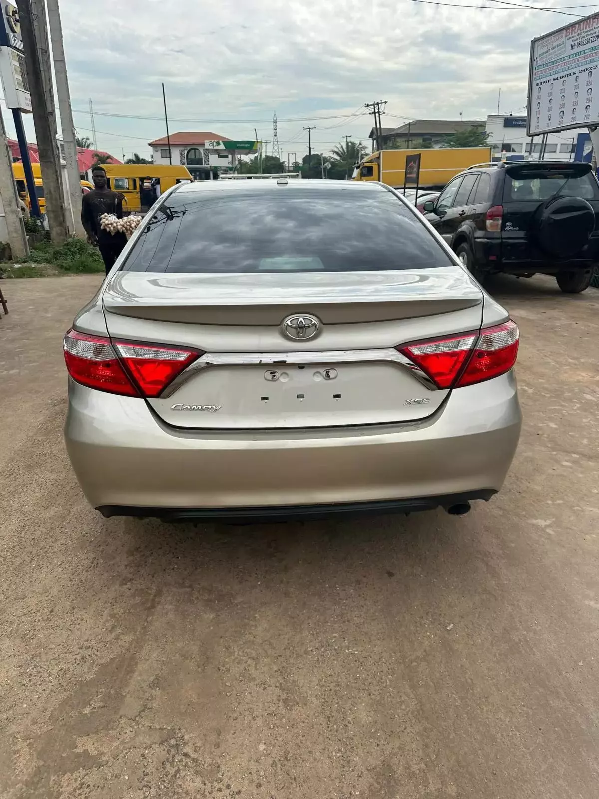 Toyota Camry   - 2015