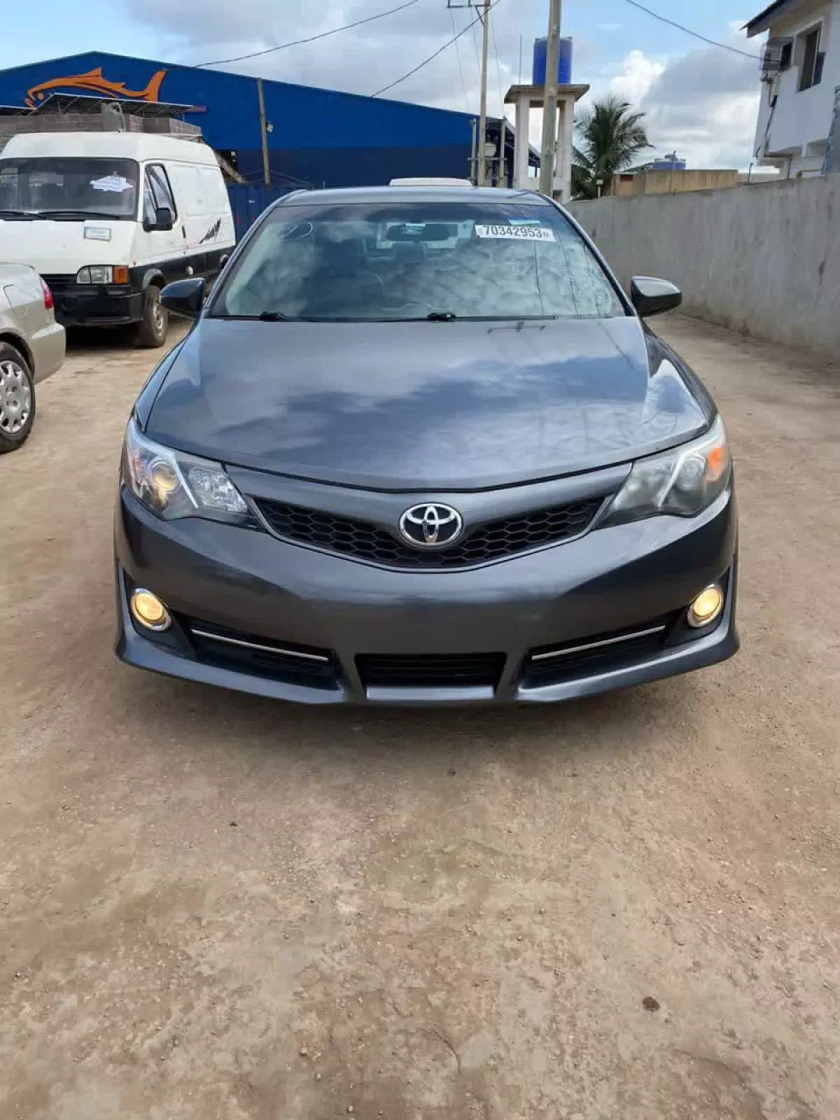 Toyota Camry   - 2012