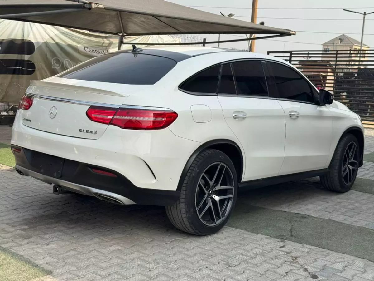 Mercedes-Benz GLE 43 AMG   - 2017