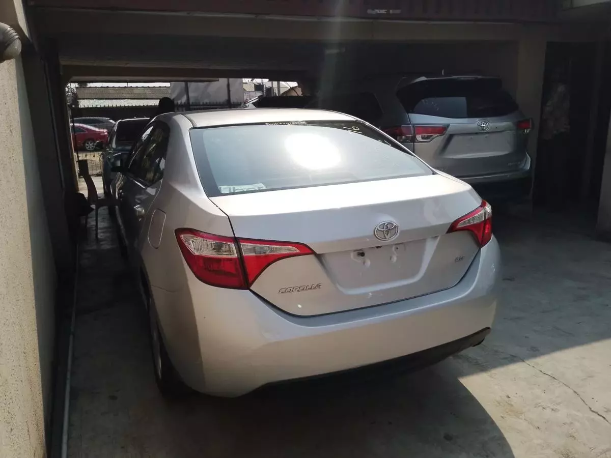 Toyota Corolla   - 2015