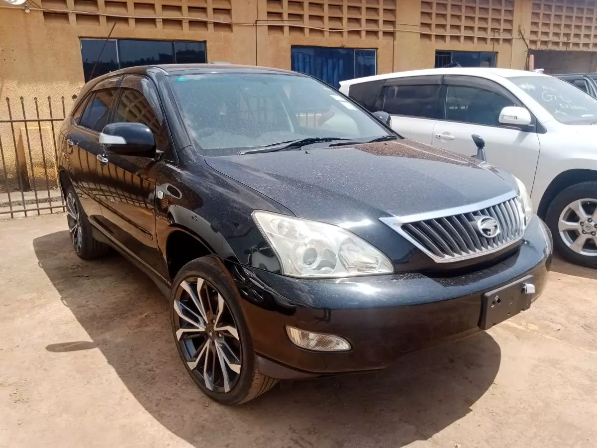 Toyota Harrier   - 2009