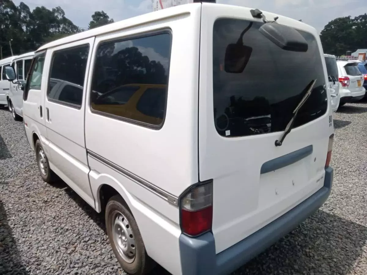 Mazda Bongo - 2016
