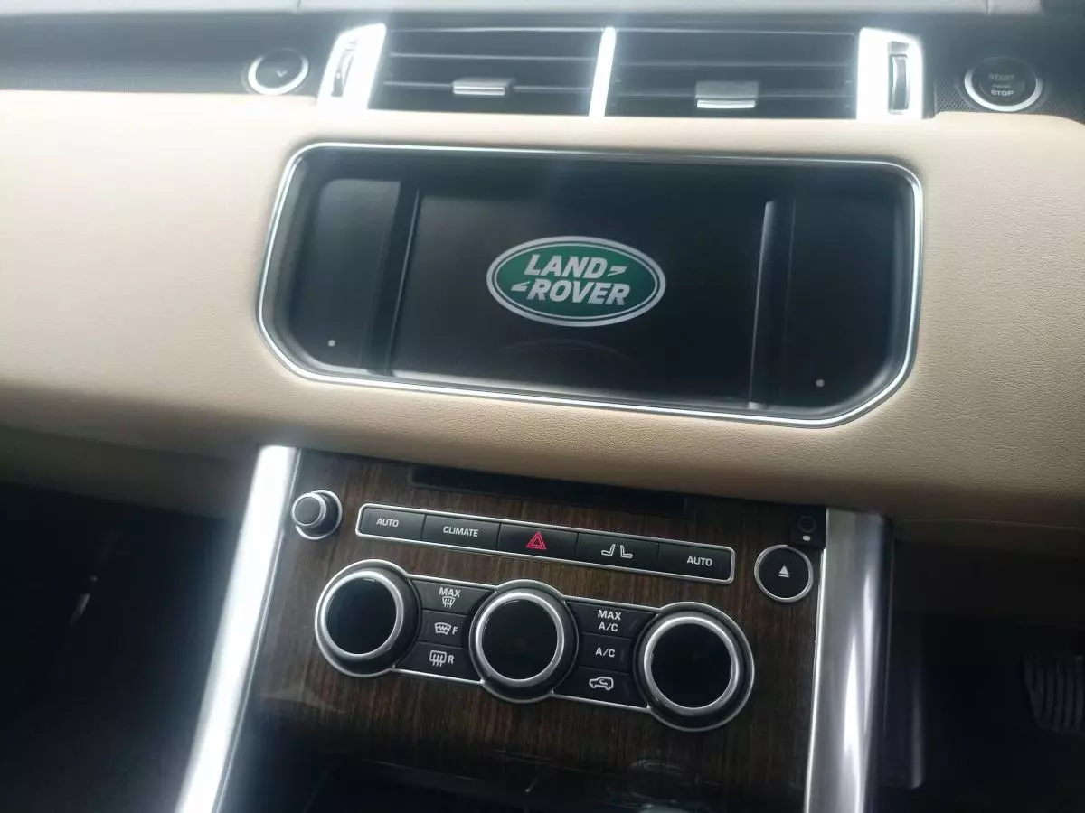Land Rover Range Rover Sport   - 2016