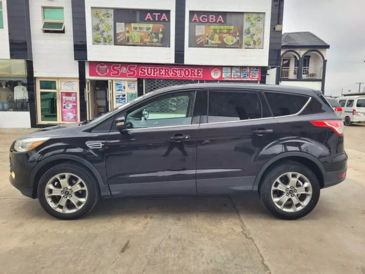 Ford Escape   - 2014