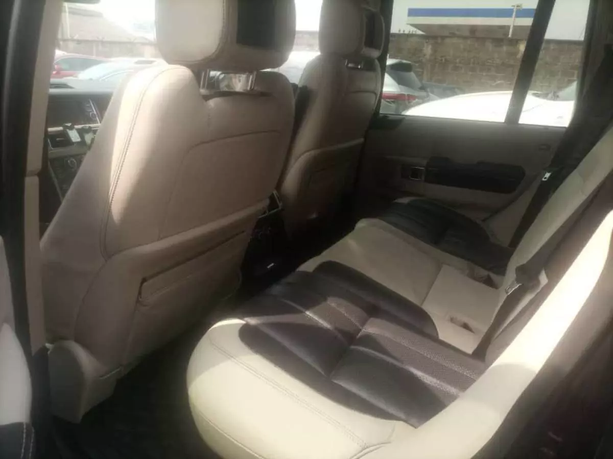 Land Rover Range Rover Evoque - 2010