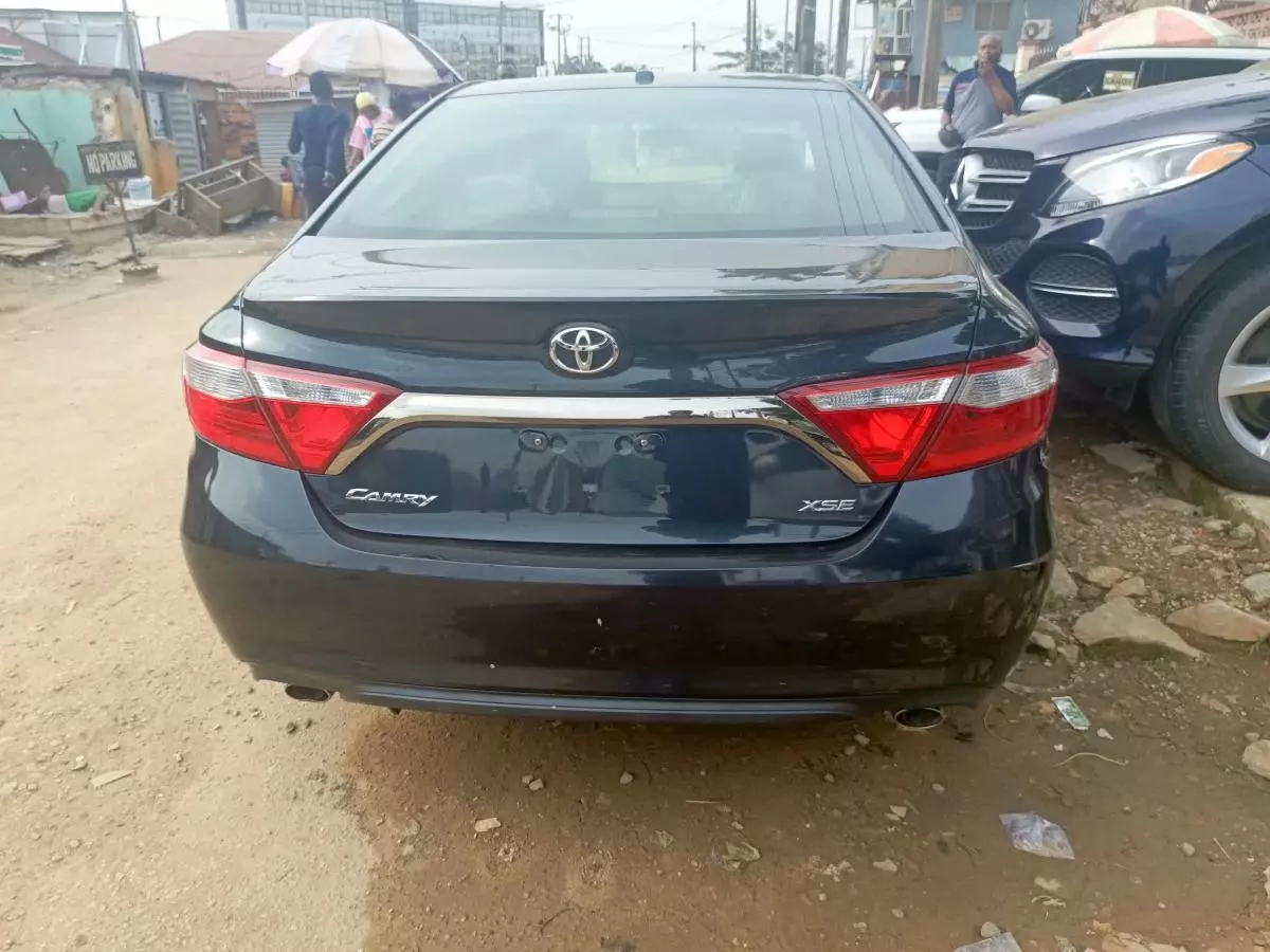 Toyota Camry   - 2015