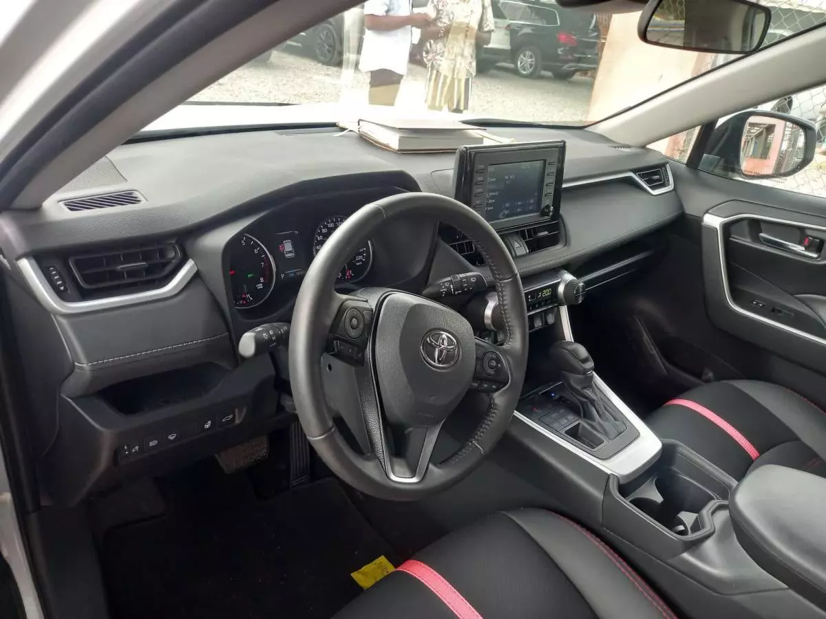 Toyota RAV 4 - 2021