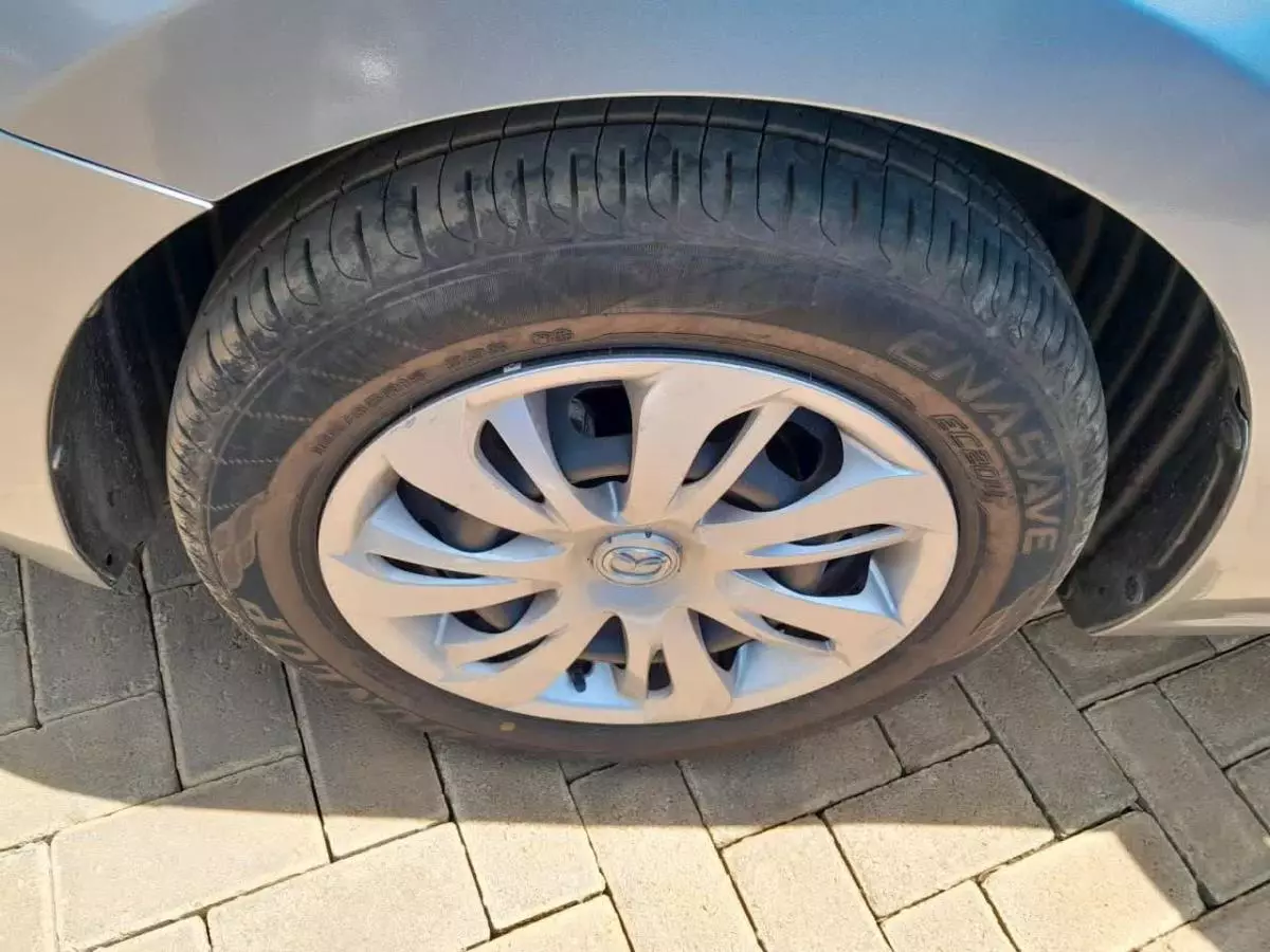Mazda Demio - 2015