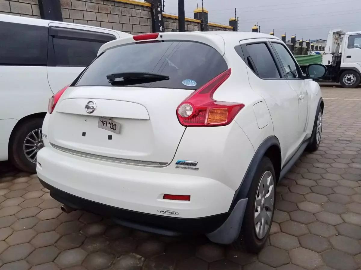 Nissan Juke   - 2012