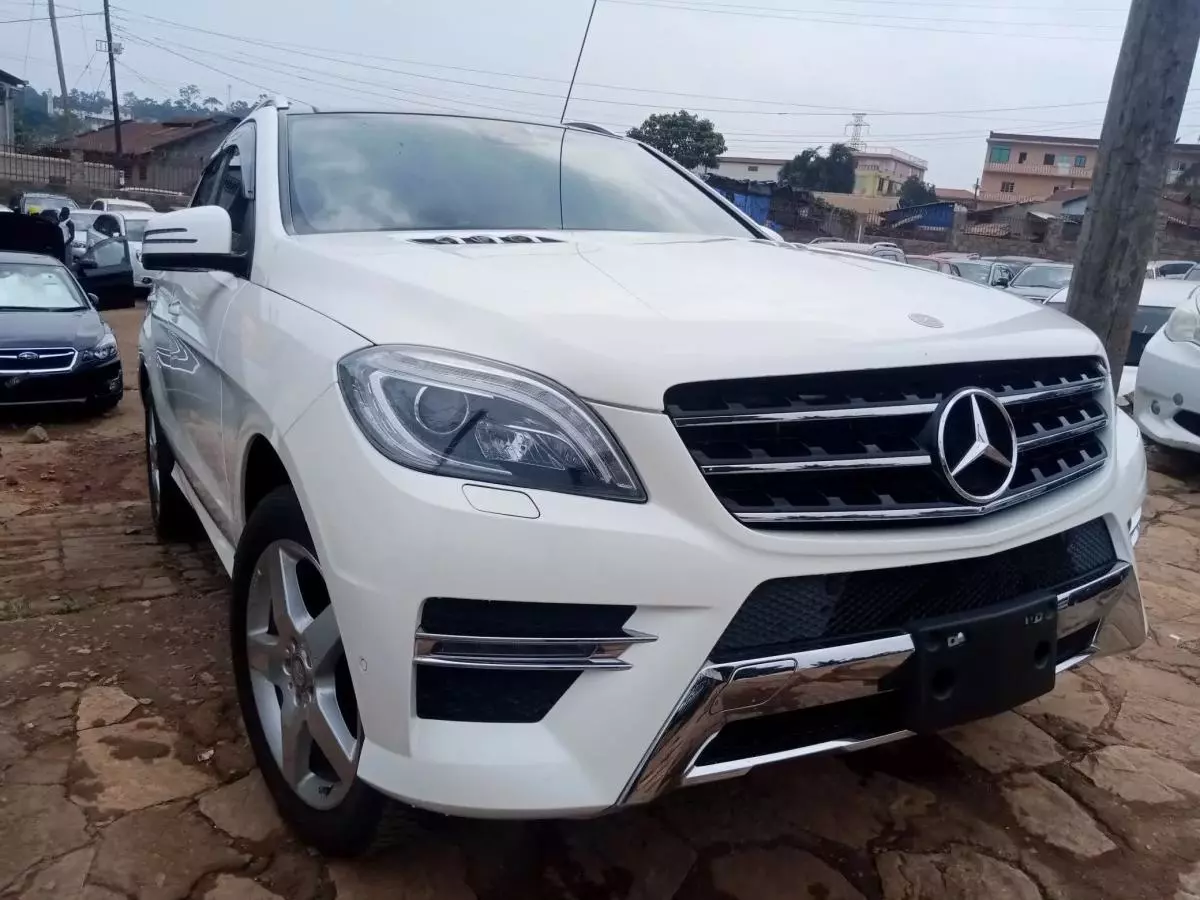 Mercedes-Benz ML 350   - 2012