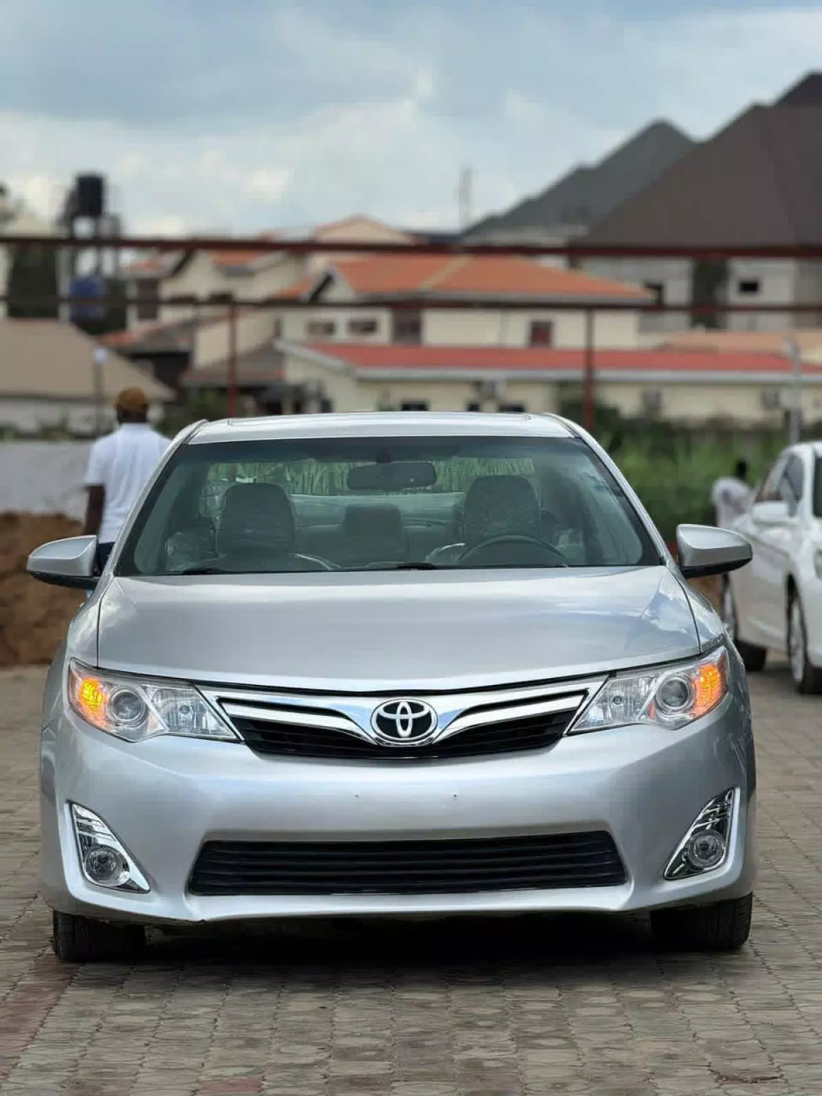 Toyota Camry   - 2014