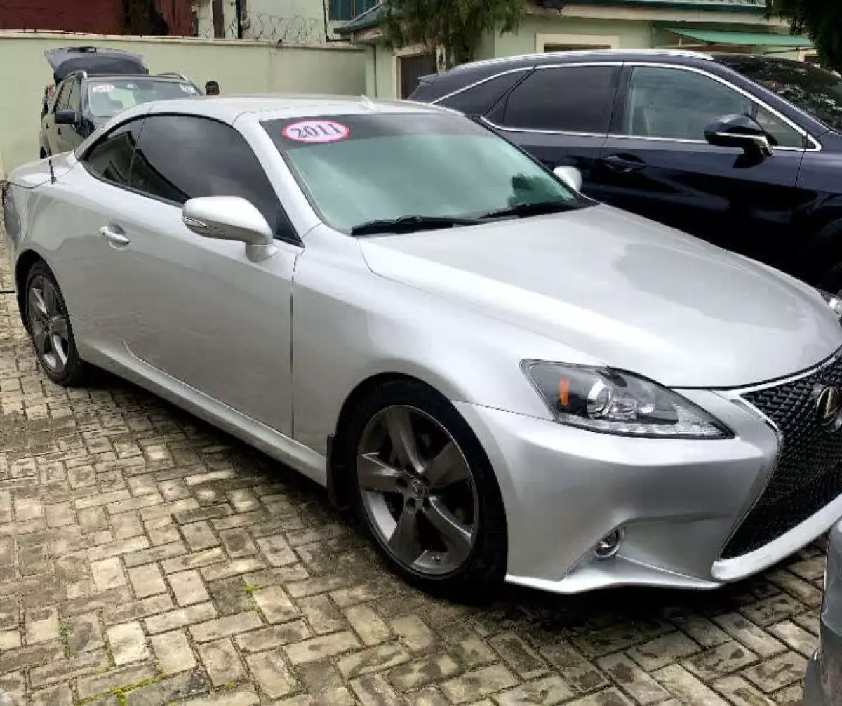 Lexus IS 250   - 2010