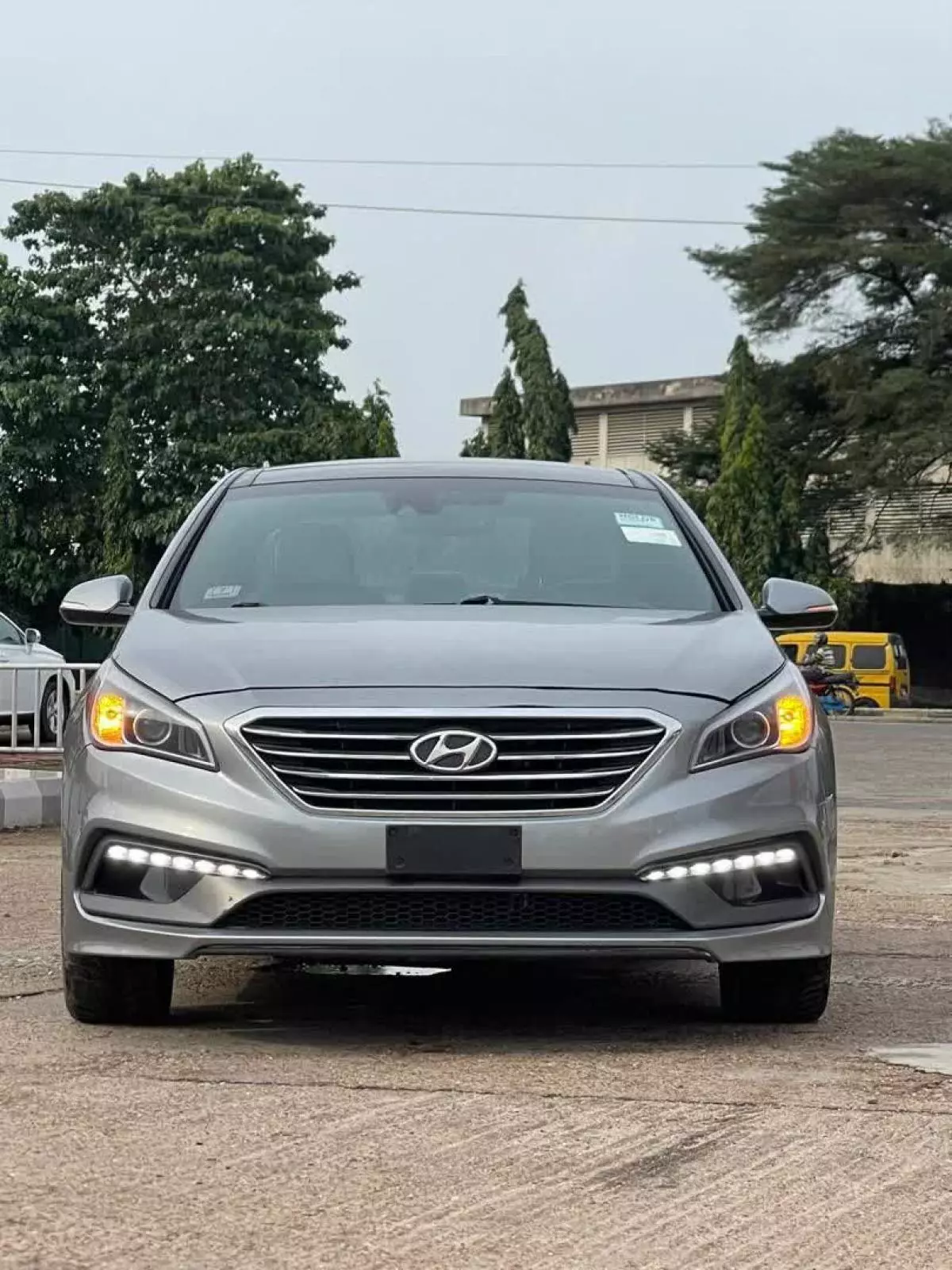 Hyundai Sonata   - 2015