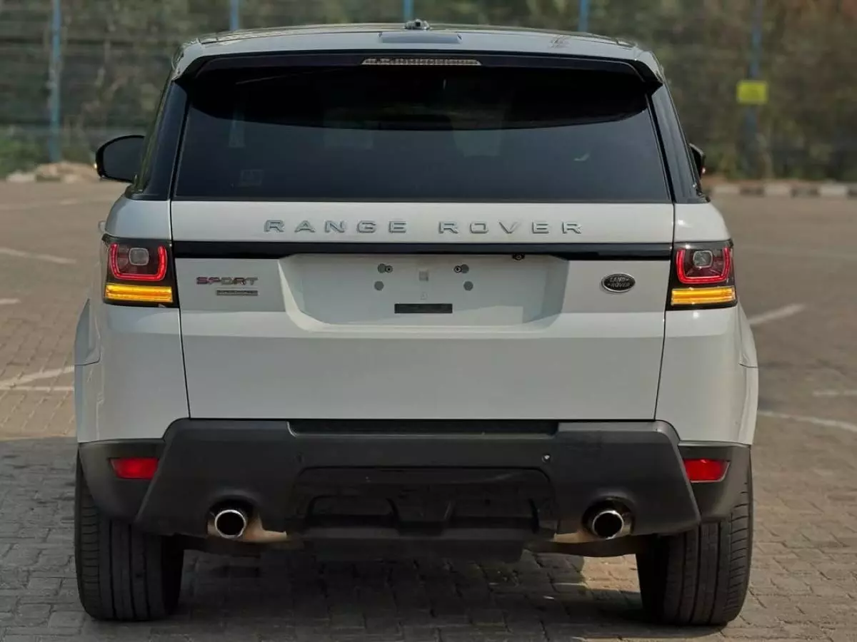 Land Rover RANGE ROVER SPORT HST    - 2014