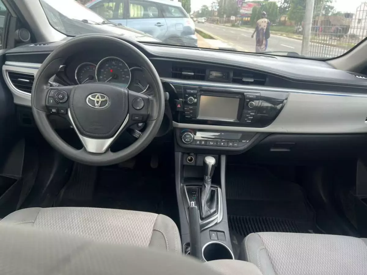 Toyota Corolla   - 2015