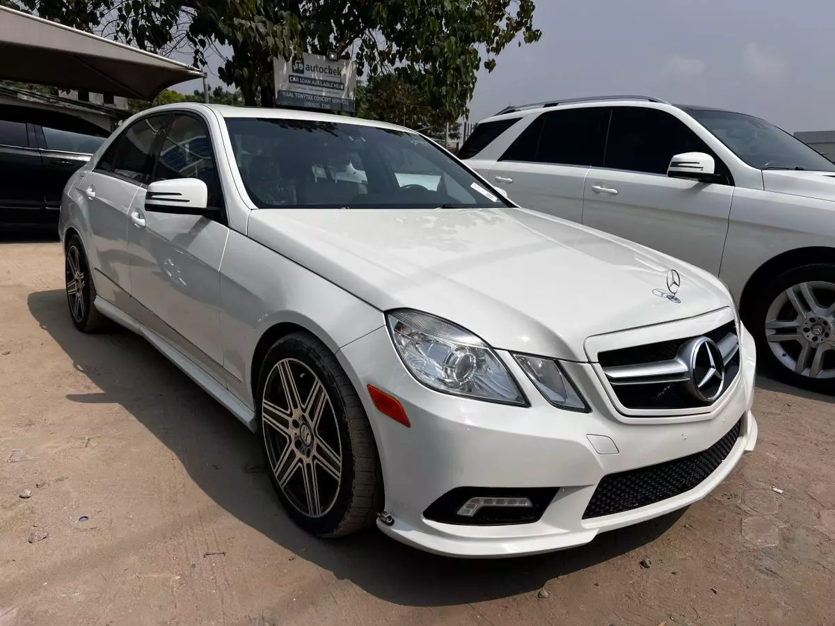 Mercedes-Benz E 350   - 2011