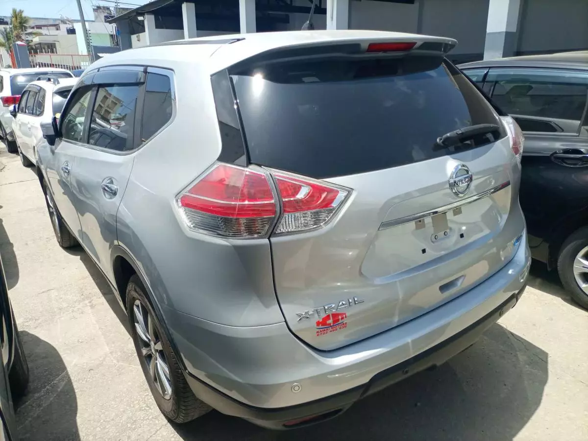 Nissan X-TRAIL - 2017