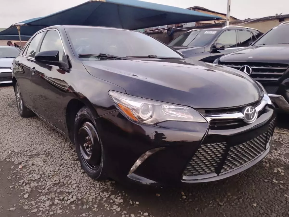 Toyota Camry   - 2015