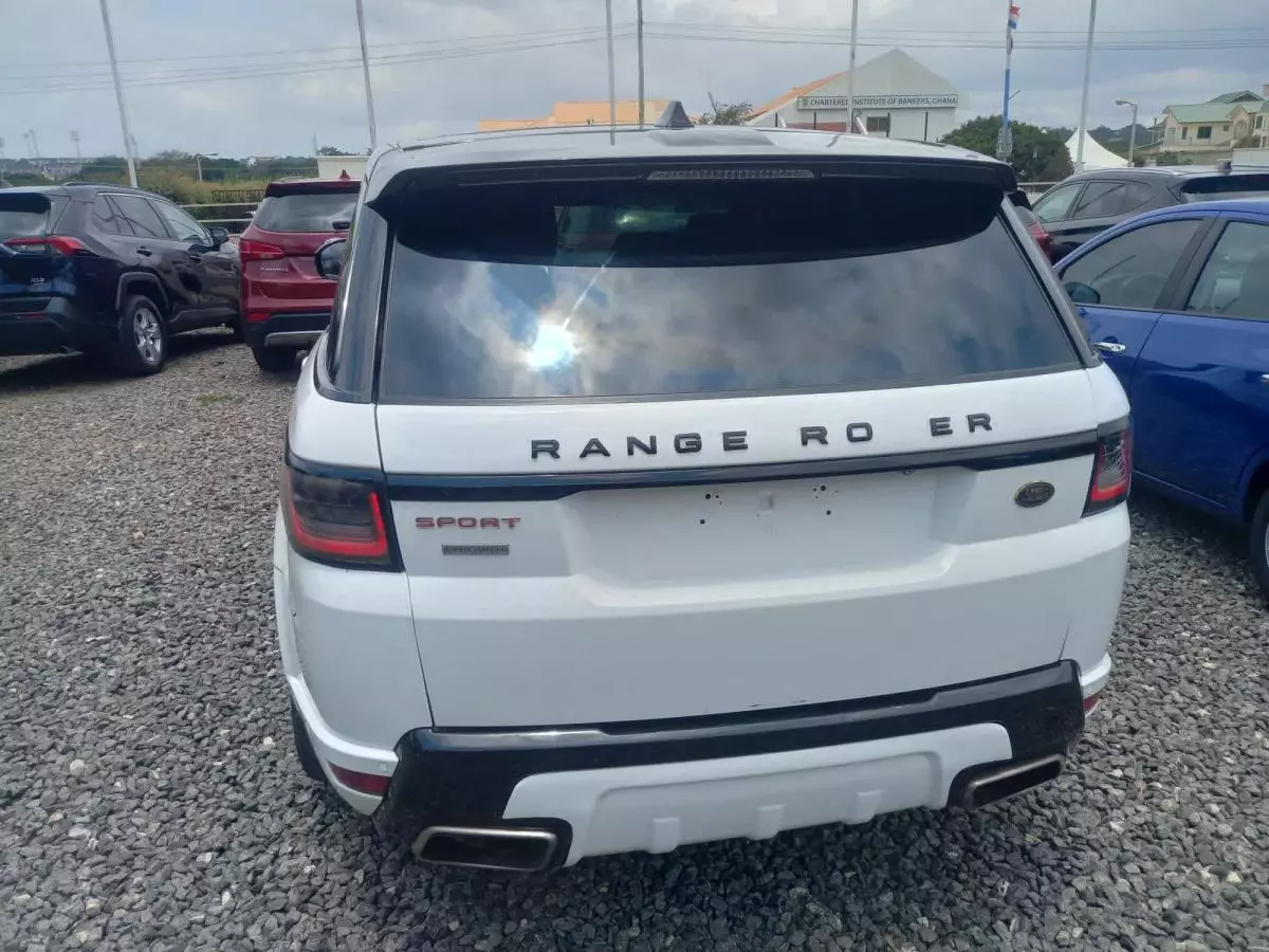 Land Rover Range Rover Sport   - 2014