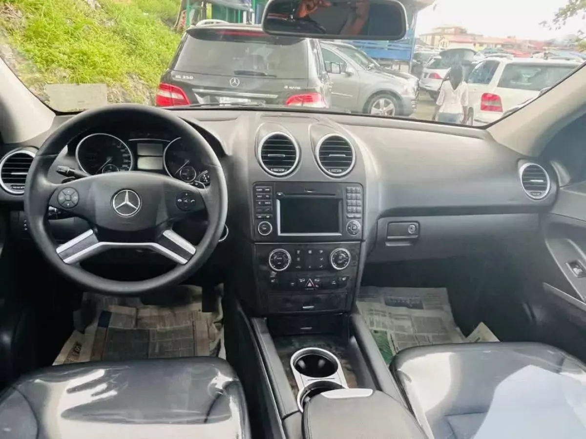 Mercedes-Benz ML 350   - 2010