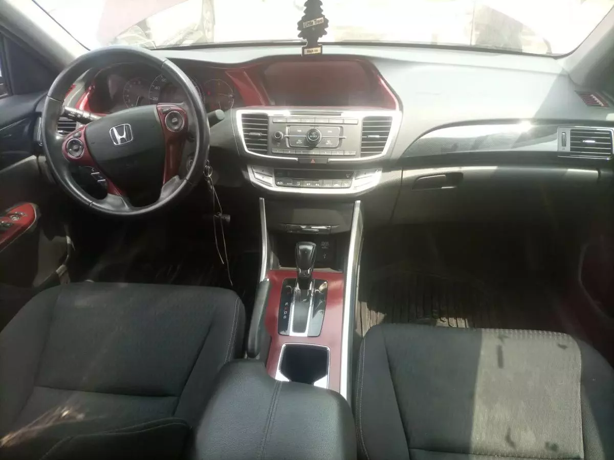 Honda Accord - 2015