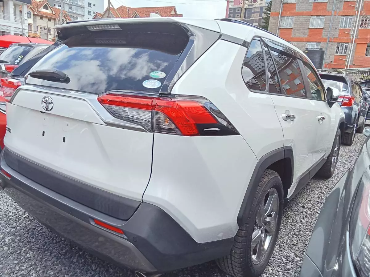 Toyota Rav4   - 2019