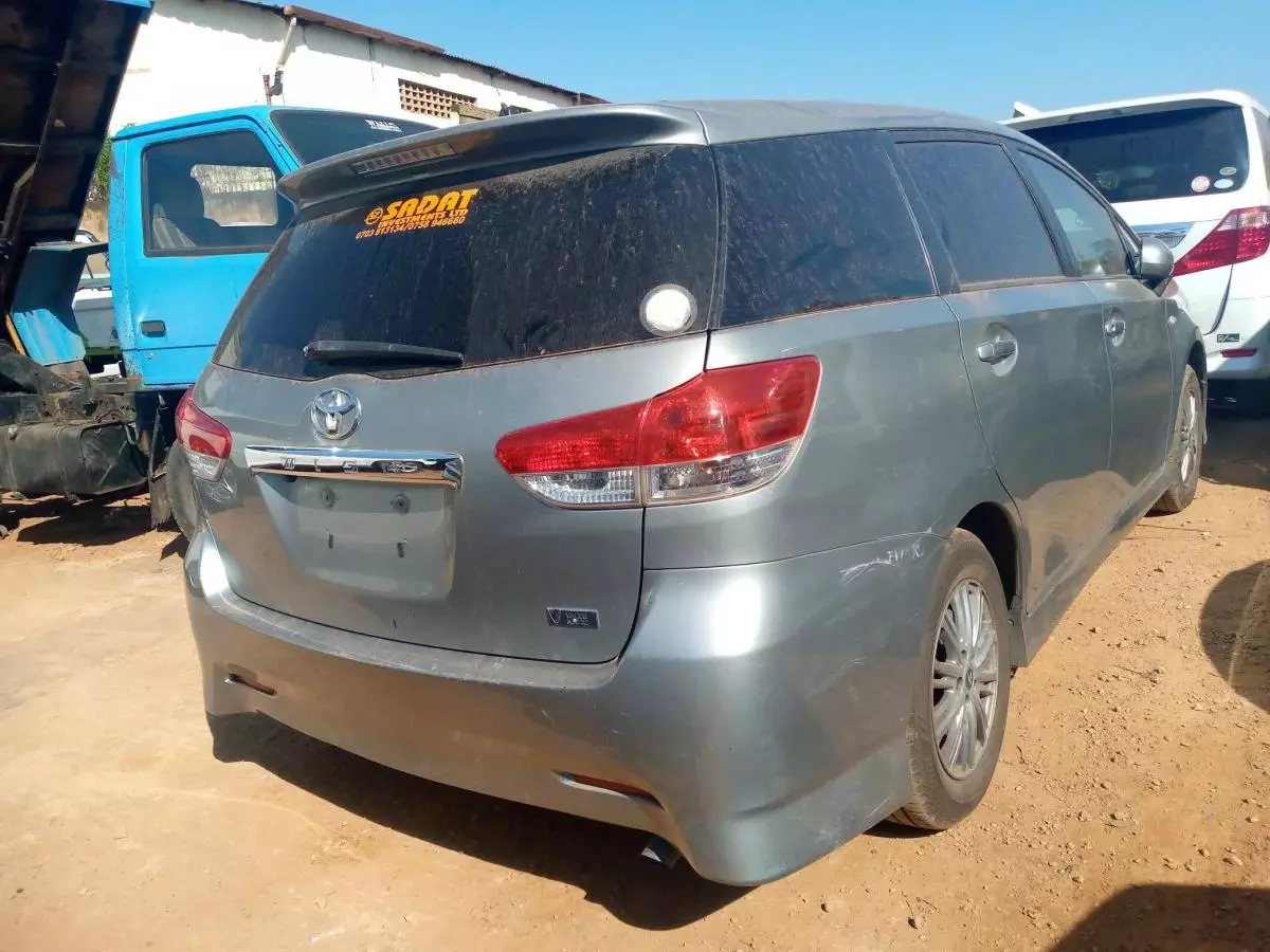 Toyota Wish - 2008