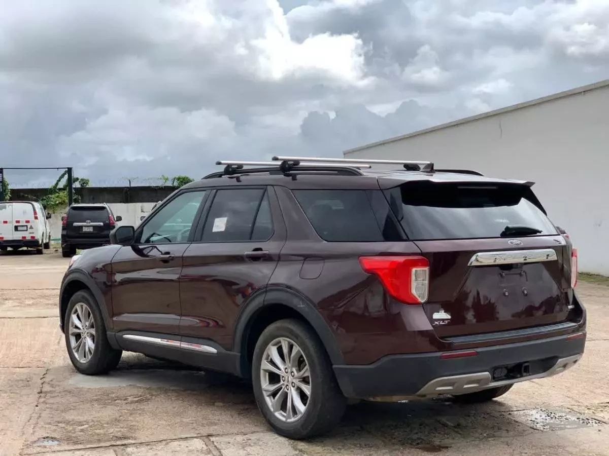 Ford Explorer   - 2020