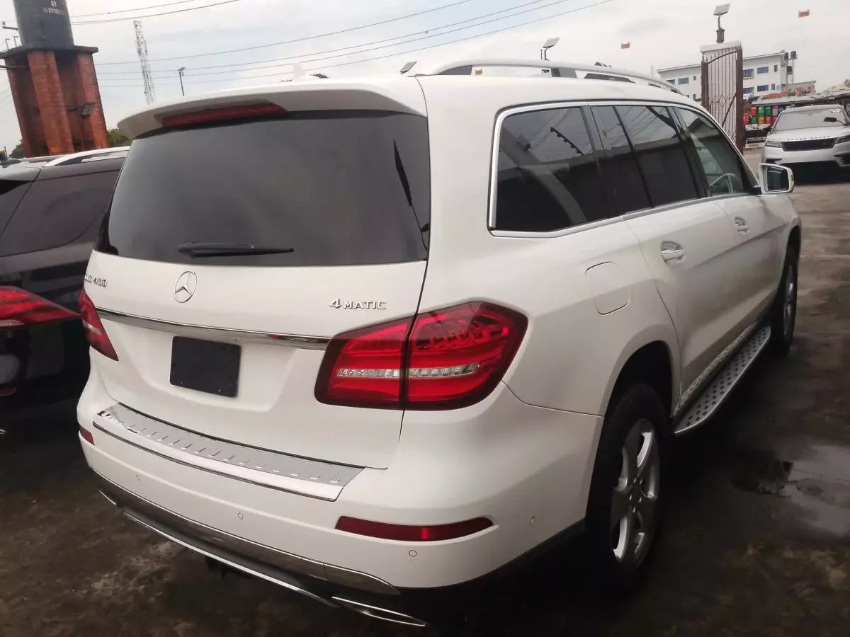 Mercedes-Benz GLS 450   - 2017