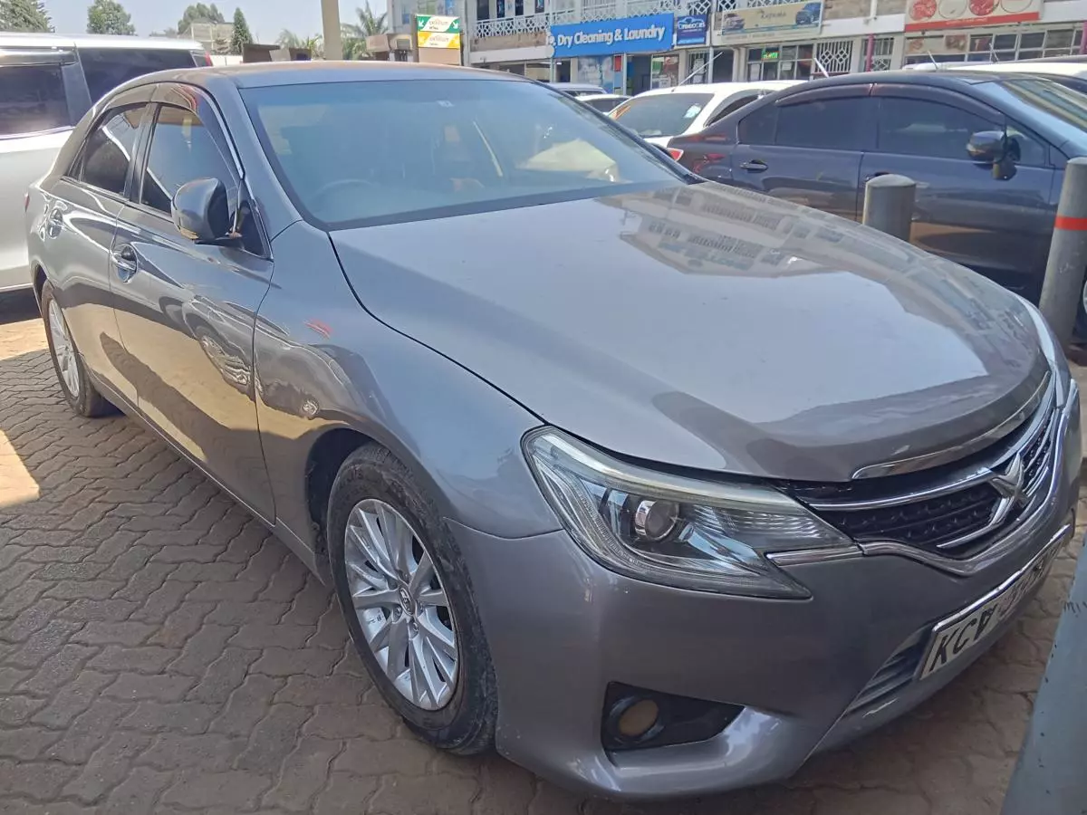 Toyota Mark X   - 2013