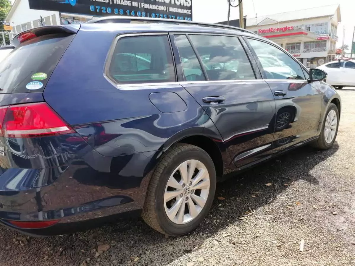 Volkswagen Golf - 2015