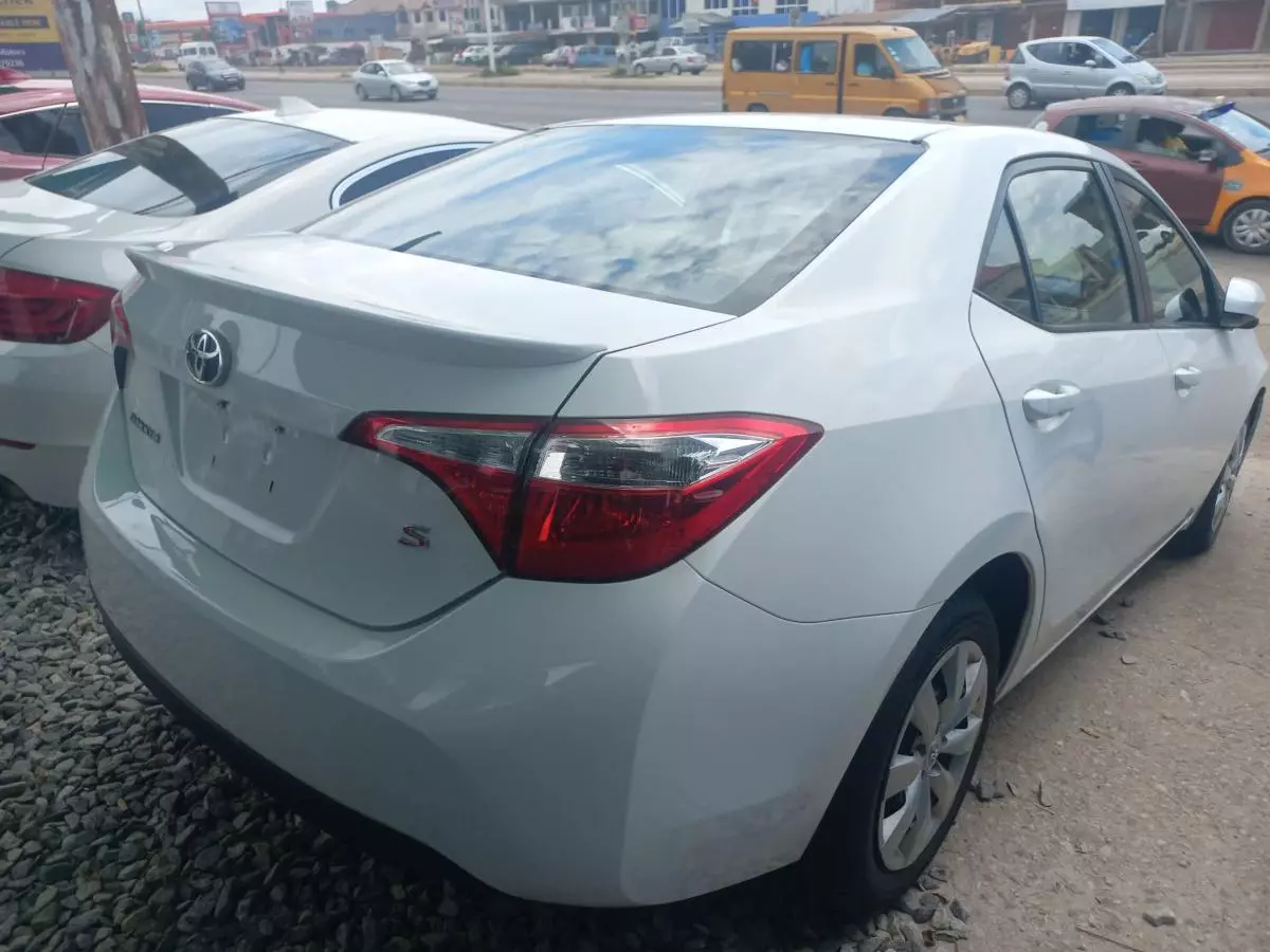 Toyota Corolla - 2014