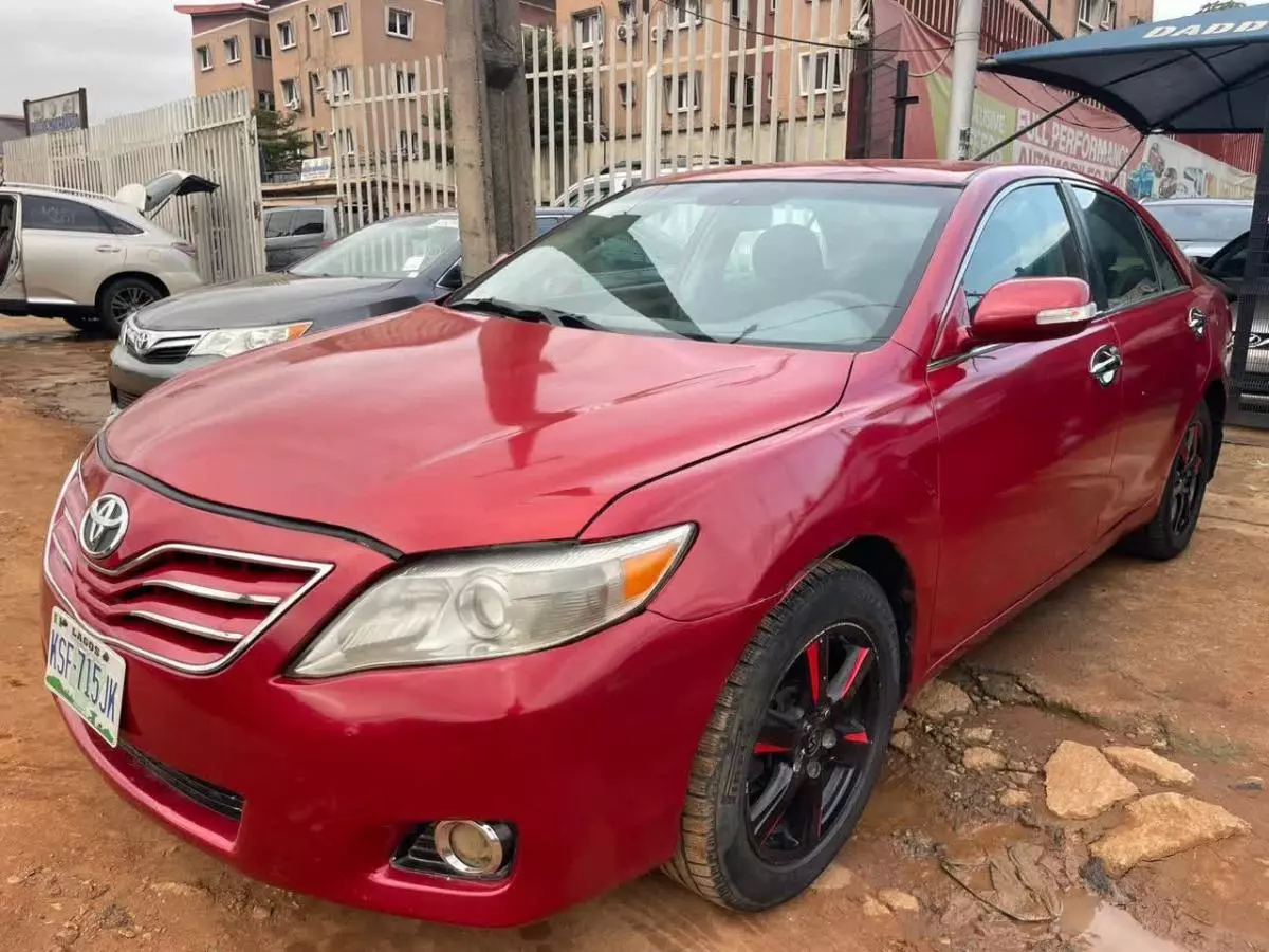 Toyota Camry   - 2008