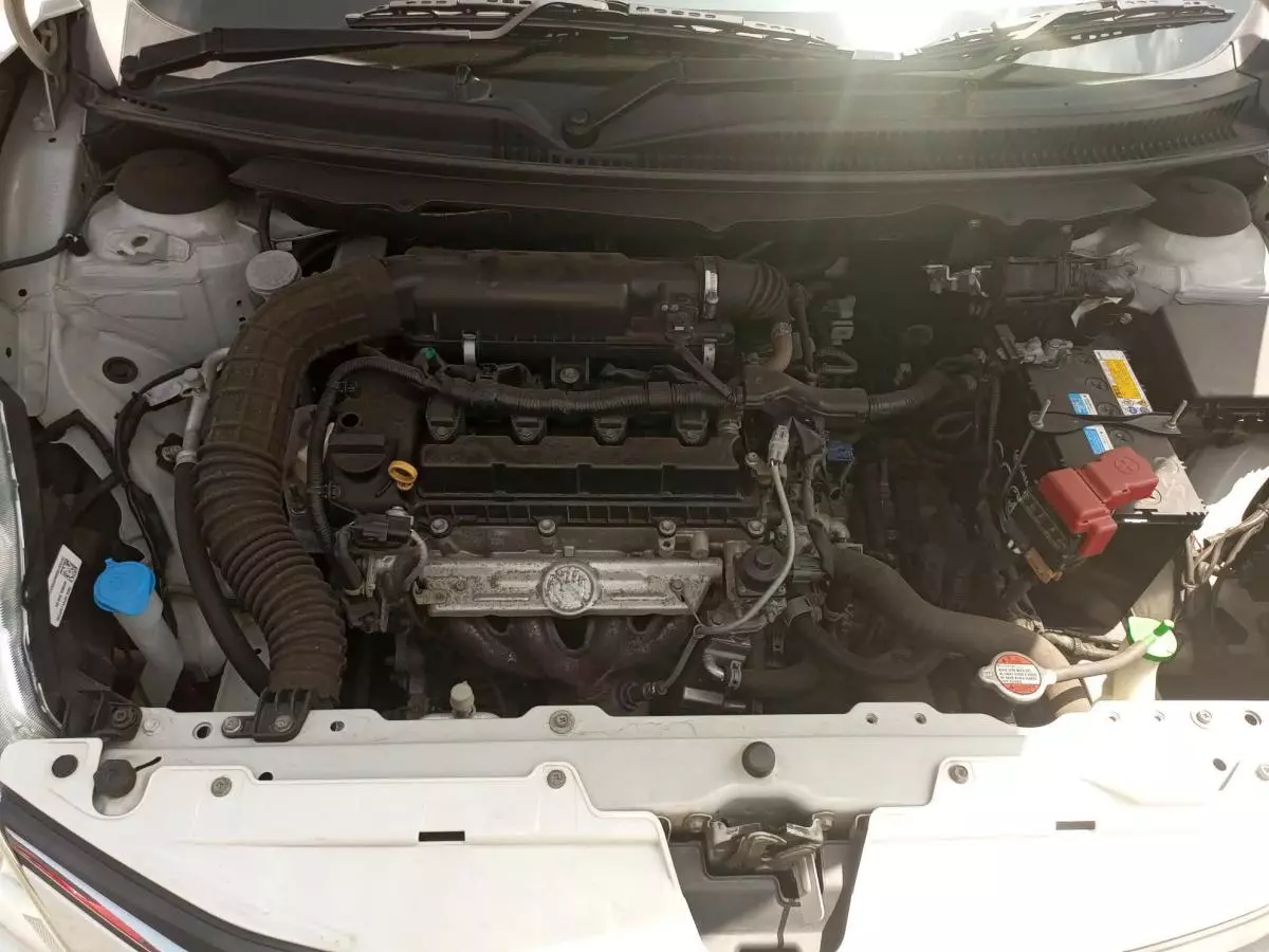 SUZUKI Baleno - 2015