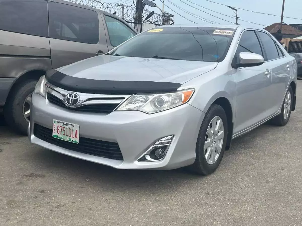 Toyota Camry   - 2013