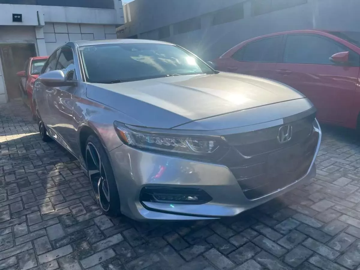 Honda Accord   - 2018