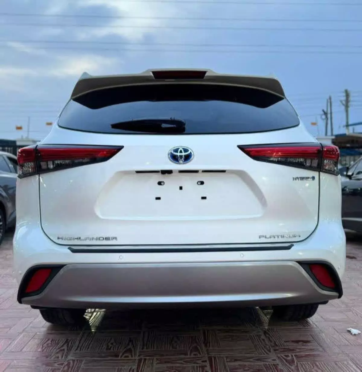 Toyota Highlander   - 2021